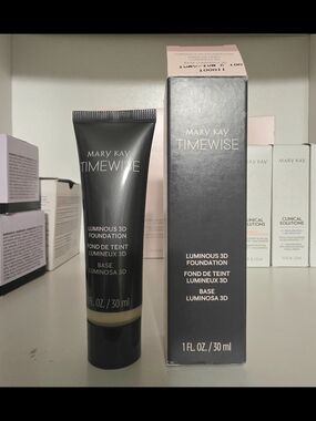 Mary Kay TimeWise Luminous 3D Foundation -Ivory C100